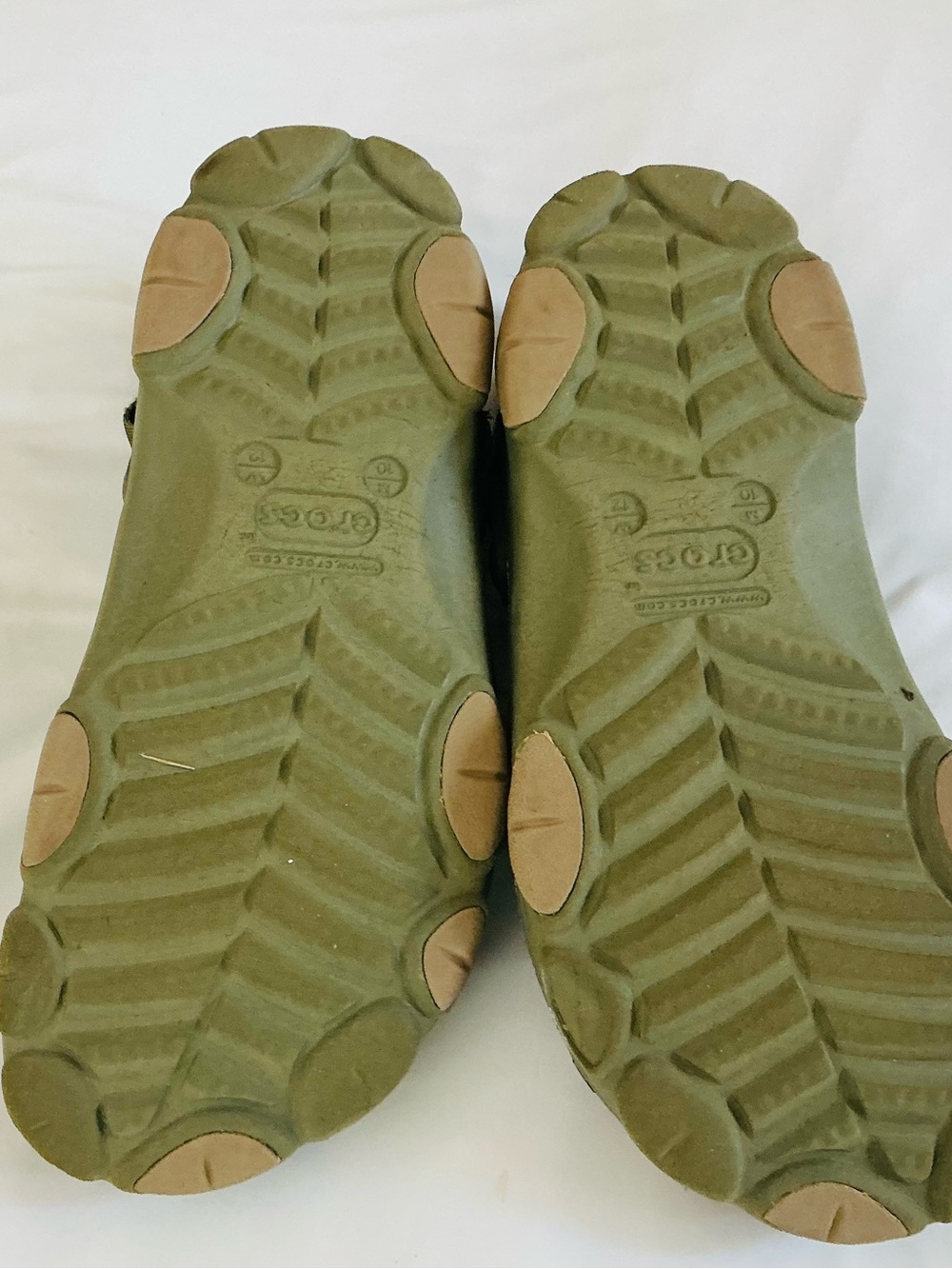 Crocs - Picture 2 of 3
